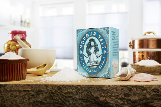 Nordur Arctic Sea Salt Flakes Box 125g lifestyle