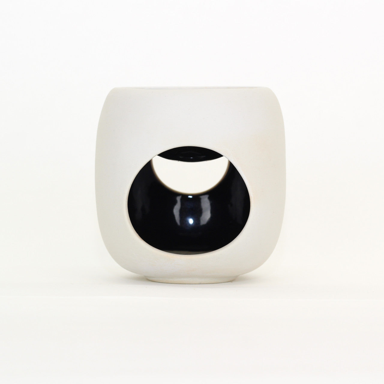 Ceramic Essential oil Burner - Cabana black
